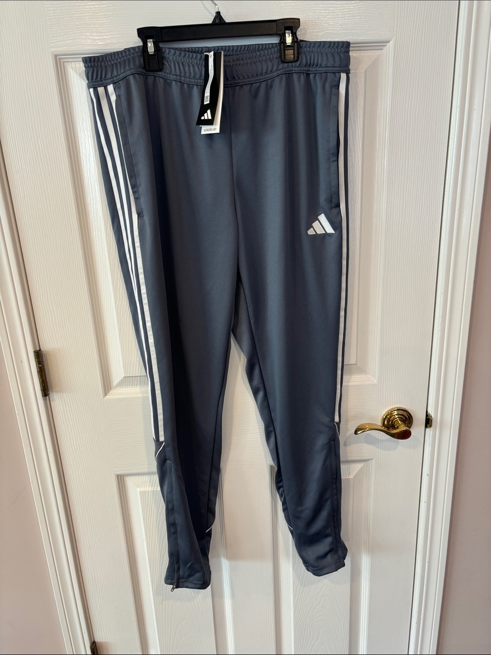 Men’s Adidas pants